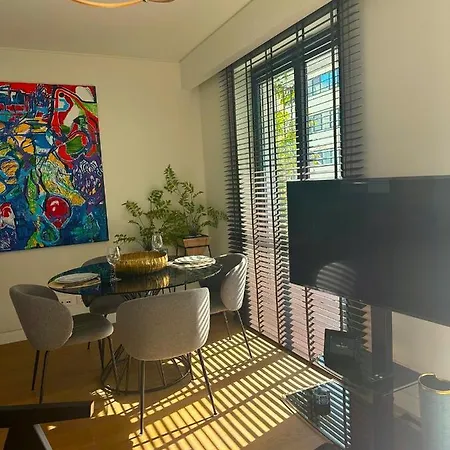 Apartment Cozy In Marques De Pombal Lisbon